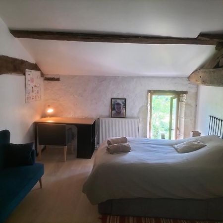Chambres 2 Personnes Dans Notre Maison Girondine Saint-Martin-de-Lerm Стая снимка